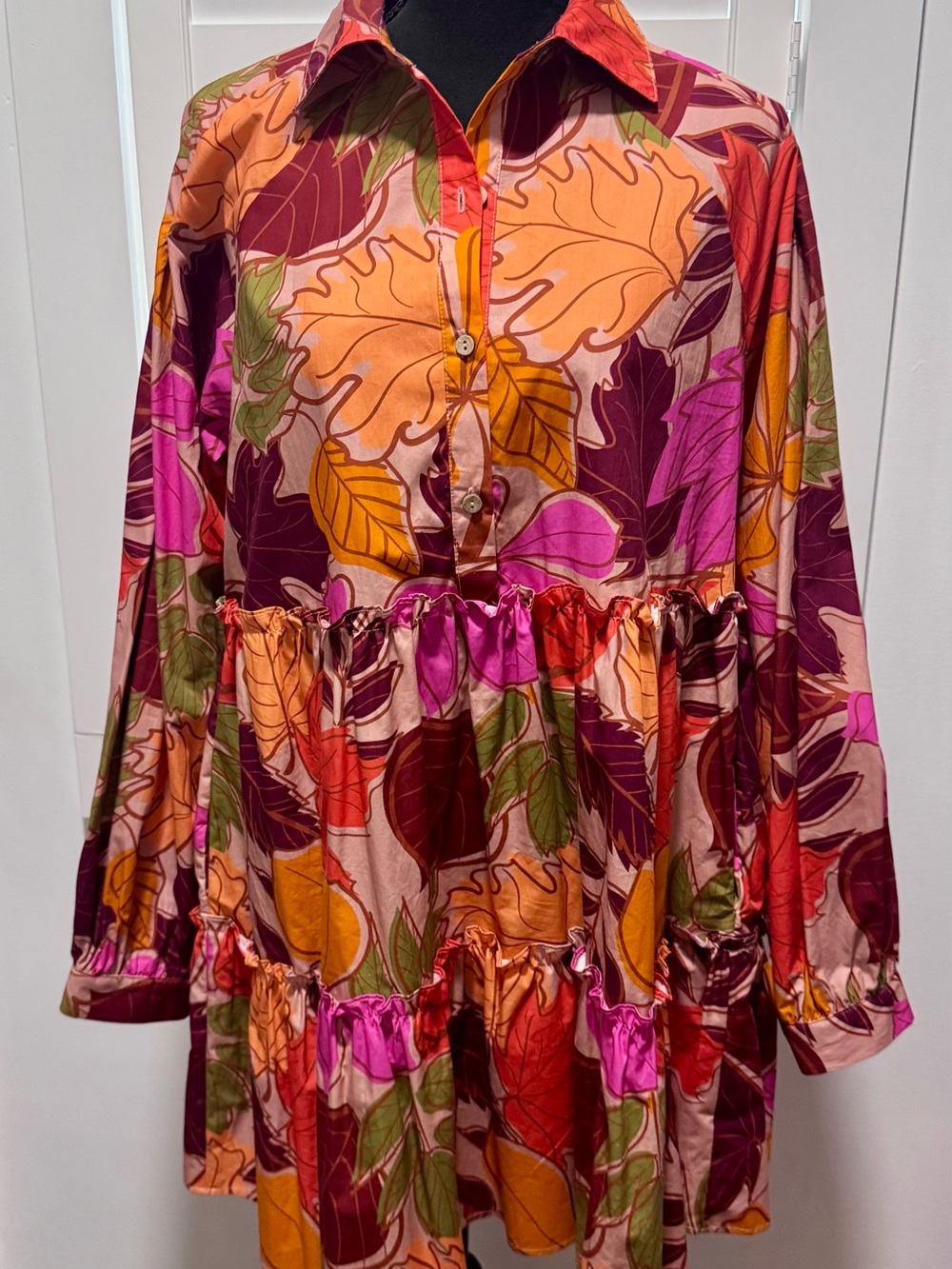 Peach Love California Multicolor Leaf-Print Long-Sleeve Tiered Dress
